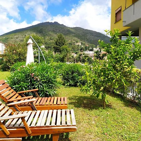 Mario Apartment With Garden Levanto Kültér fotó